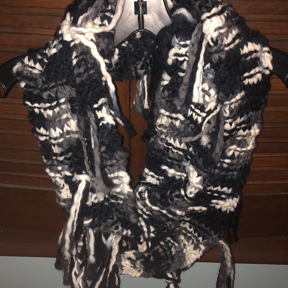 Winter infinity scarf